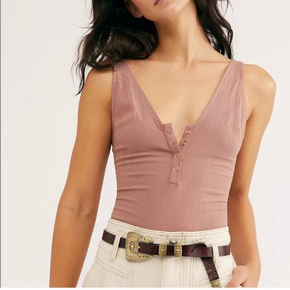 Free People Larissa Bodysuit in Dusty Pink Size Smallll